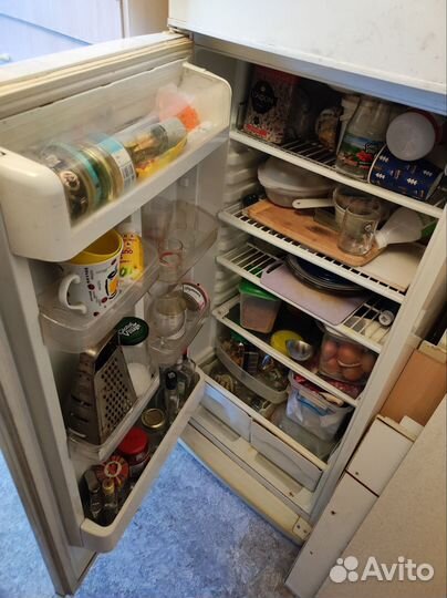 Холодильник Samsung двухкамерный