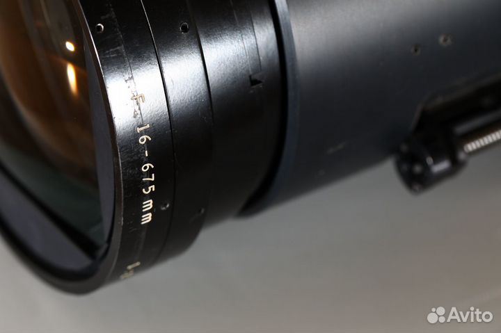 Кино объектив P. Angenieux 16-675мм