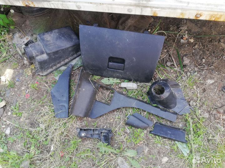 Пластик Джили Эмгранд EC-7