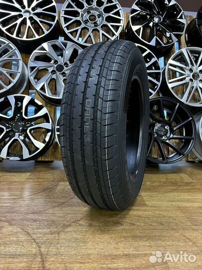Triangle Connex Van TV701 215/60 R17 109T