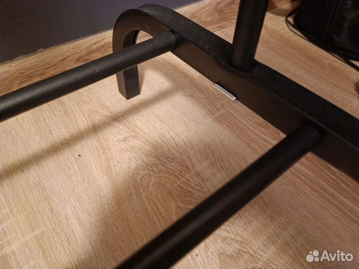 Вешалка для одежды напольная металлическая