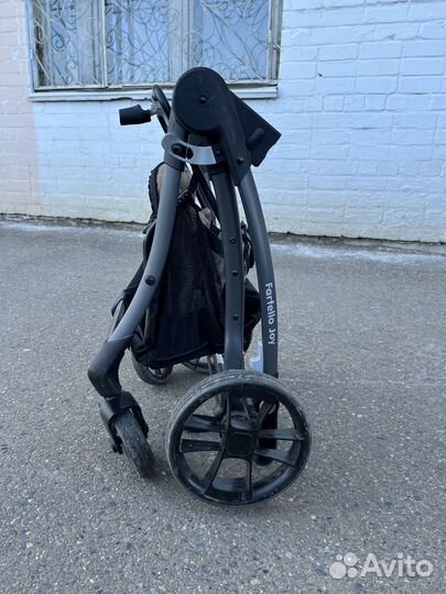 Продам детскую коляску