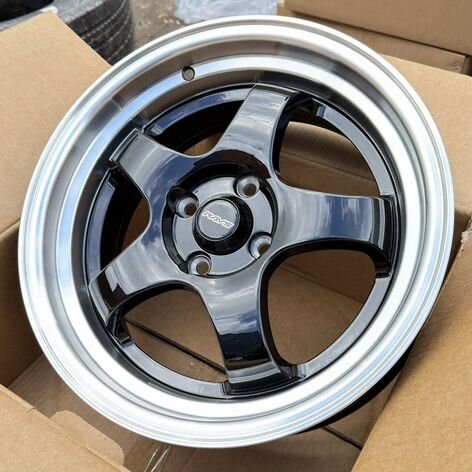 Литые диски Sakura Wheels 181 7×R16 4×100