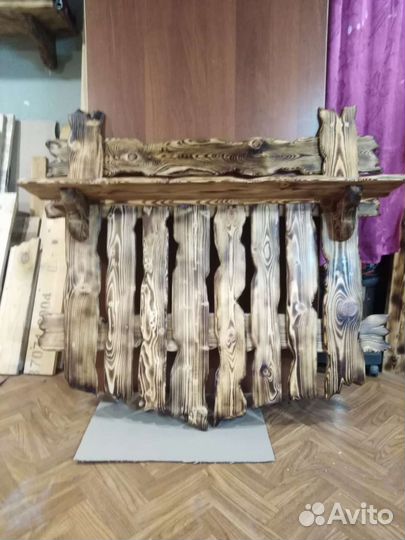 Вешалка настенная