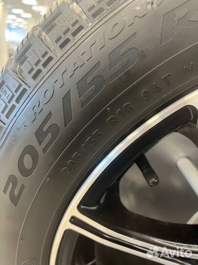 Pirelli Ice Zero FR 205/55 R55 94T