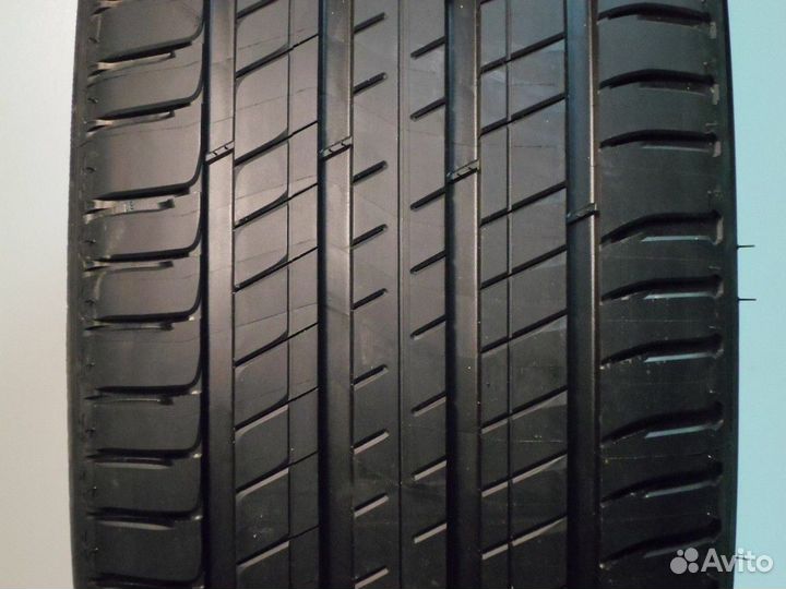 Michelin Latitude Sport 3 275/40 R20 и 315/35 R20 106Y