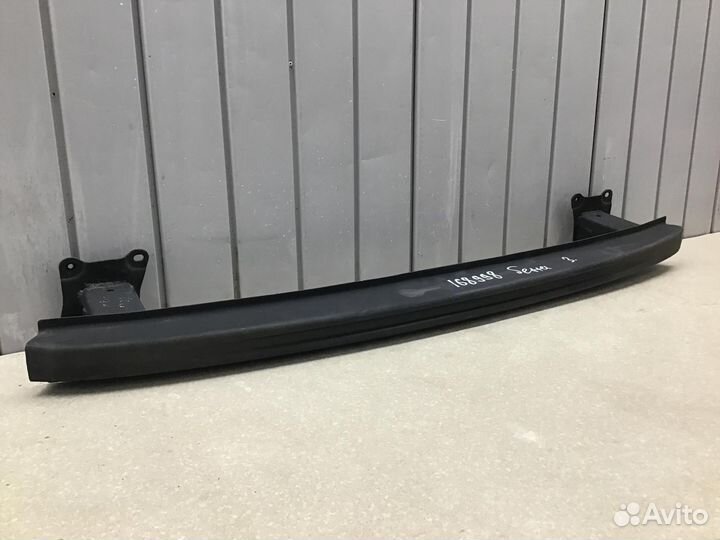 Усилитель заднего бампера VW Jetta 2006-2011