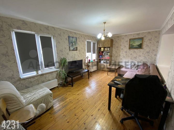 3-к. квартира, 65 м², 1/5 эт.