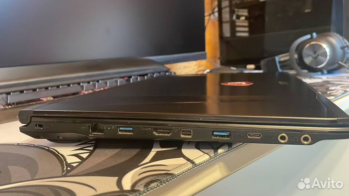 Игровой ноутбук MSI