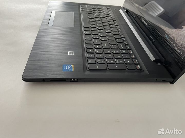 Мощный ноутбук Lenovo 8gb/4ядра/SSD