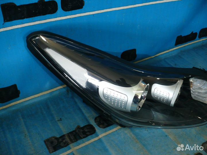 Kia Sportage 4 Фара правая б/у.оригинал