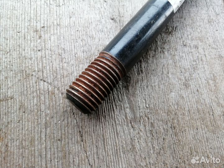 Буксировочный крюк Renault Logan 2