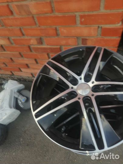 Литье диски r17 5x114 3