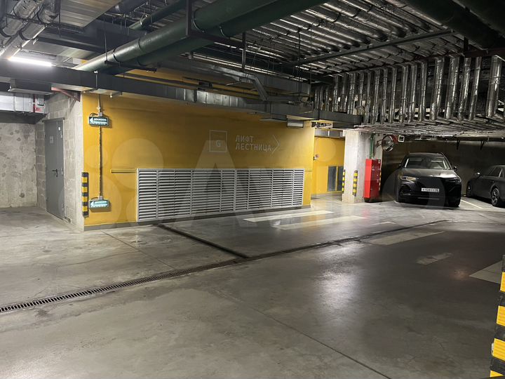 Машиноместо, 13 м²