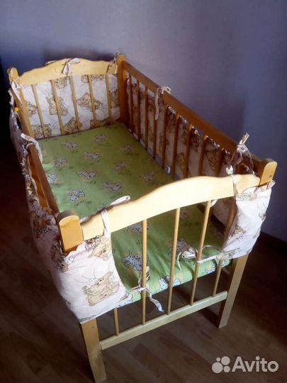 Детская кроватка
