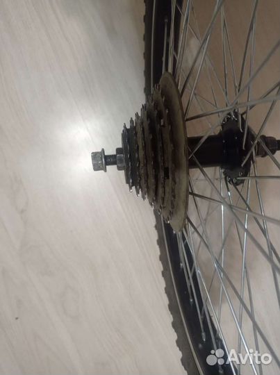 Заднее колесо со звëздачкай