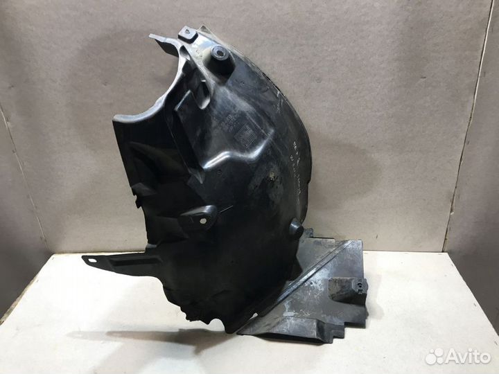 A2046984030 Локер передний правый Mercedes C W204