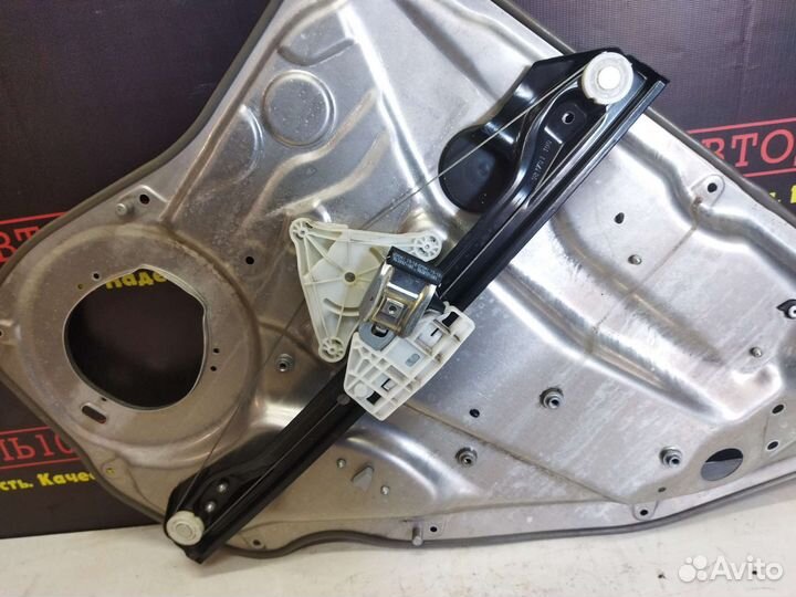 Стеклоподъемник задний левый Mercedes w204