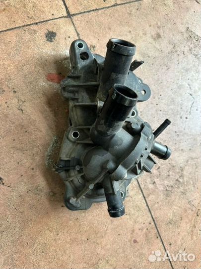 Корпус термостата Skoda Rapid CWV 2016