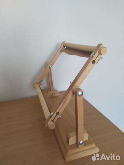 Настольные пяльца для вышивания