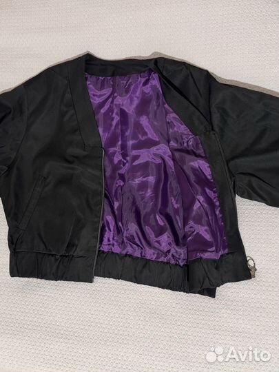 Бомбер женский укороченный