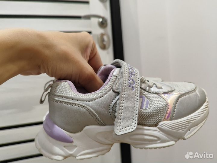 Кроссовки на девочку, 29 размер