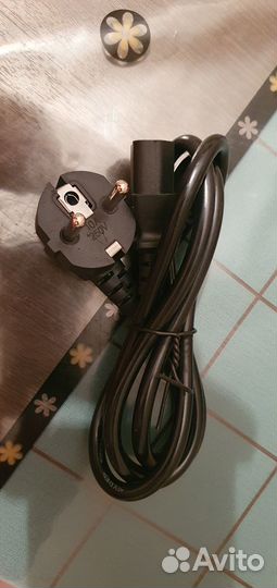 Кабель питания для компьютера