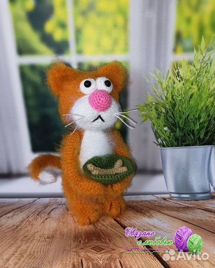 Вязаная игрушка Рыжий кот