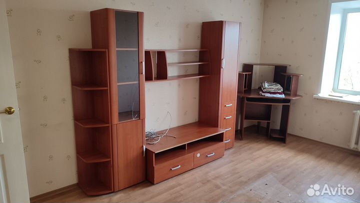 Стенка в гостиную