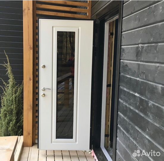 Металлическая дверь порошок-мдф с зеркалом