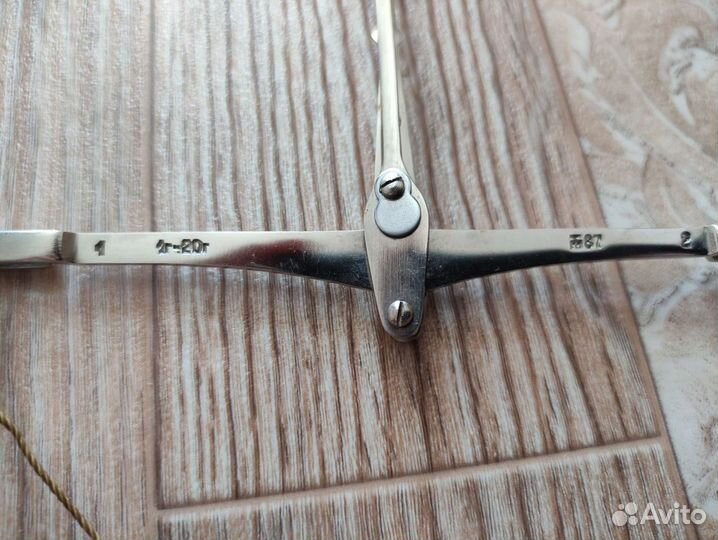 Весы равноплечие ручные вр-1