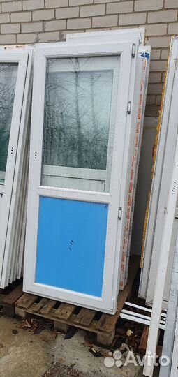 Двери пластиковые бу