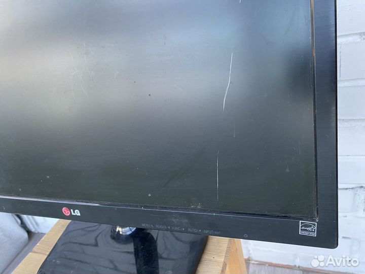 Монитор на запчасти