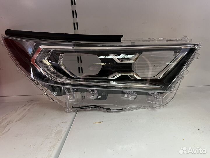 Стекло в сборе фара правая toyota rav4 2022 г