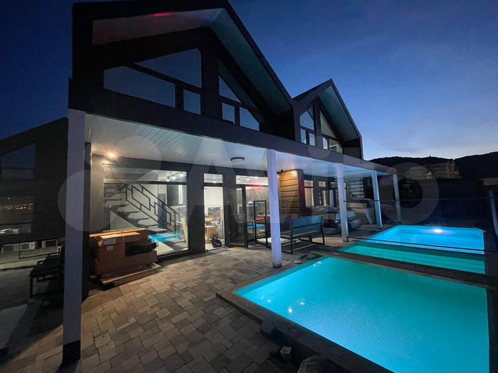 Дом 135 м² на участке 3 сот.