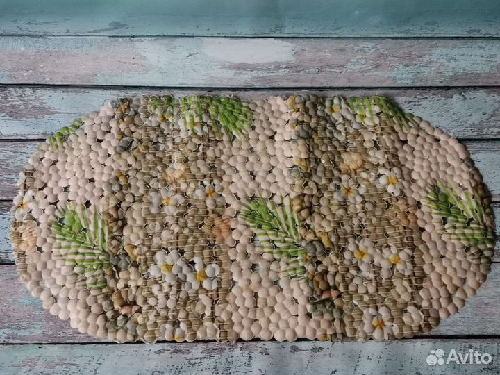 Резиновый коврик для ванной на присосках