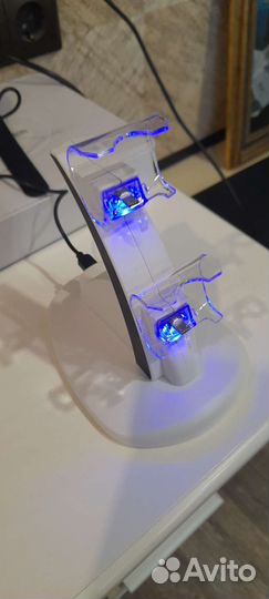 Подставка зарядка для джойстиков Sony PS4