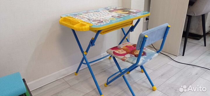 Детский столик и стульчик