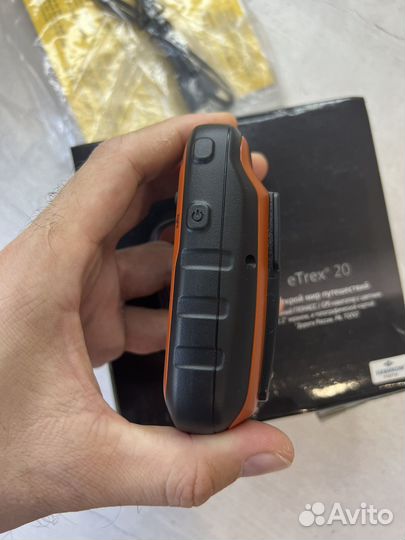 Навигатор Garmin Etrex 20 (идеал)