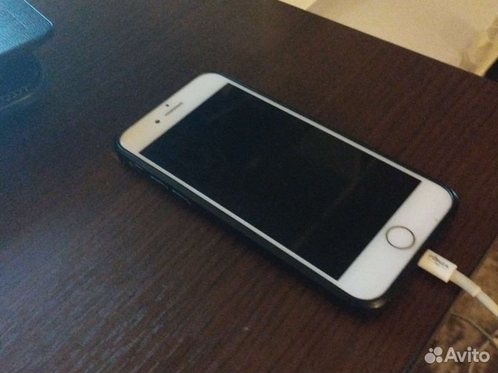 Телефон iPhone 7 32gb оригинал