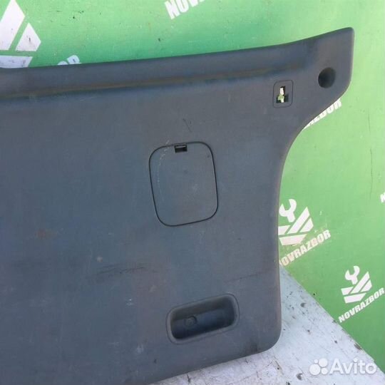 Обшивка багажника Рено Сценик