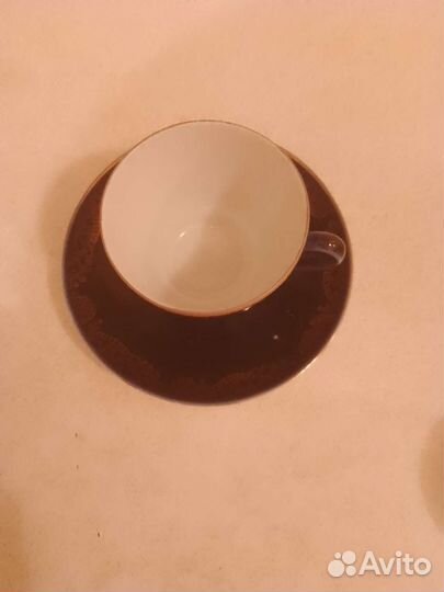 Чайное блюдце и чашка, крытые кобальтом, золочение