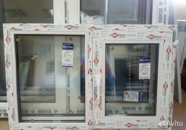 Поворотное пластиковое окно