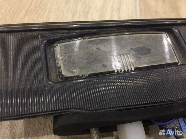 Фонарь задний средний BMW E65 2002