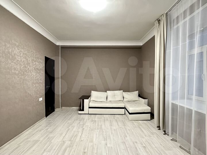 2-к. квартира, 65 м², 4/7 эт.