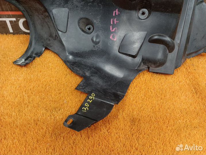 Подкрылок передний левый Mercedes-Benz Clk-Class