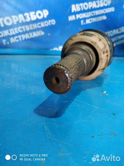 Левый привод Nissan Maxima A33 седан VQ30DE 2001