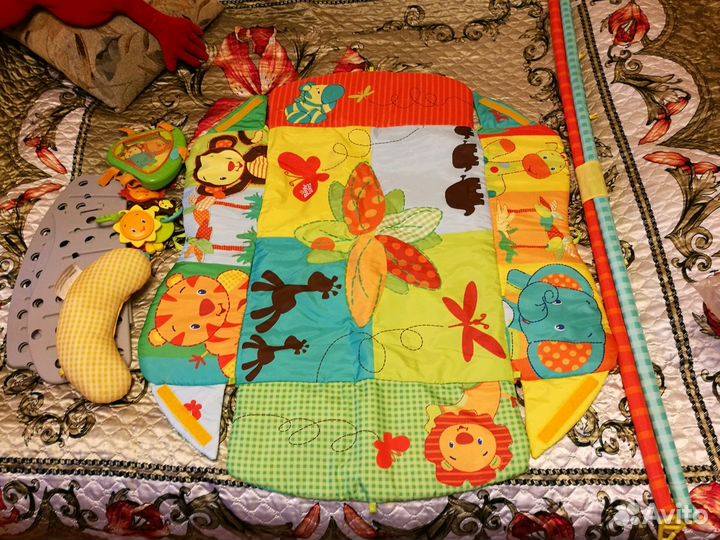 Развивающий коврик Bright Starts с бортиками