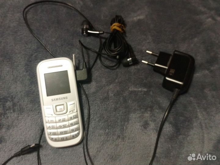 Samsung GT-E1200R
