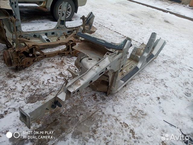 Лонжерон четверть с порогом левый Ford Focus 1